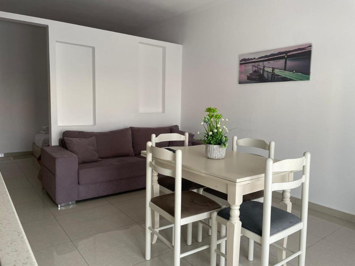 فلورا Kraal Apartments المظهر الخارجي الصورة